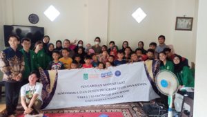 Read more about the article Tumbuhkan Jiwa Wirausaha Sejak Dini pada Kelas Mengajar Nusantara, Mahasiswa dan Dosen Prodi Manajemen Selenggarakan Pelatihan Budidaya Ikan di dalam Ember