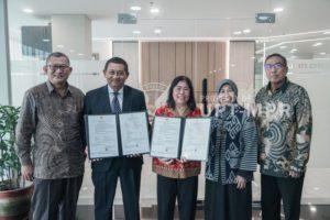 Read more about the article UNAS Tambah Guru Besar Dalam Bidang Susastra Umum dan Ilmu Manajemen