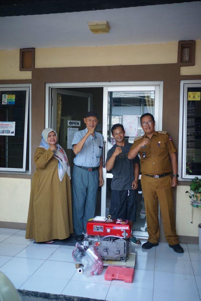 You are currently viewing Peningkatan Kinerja Pengrajin Tapioka di Desa Ciluar Bogor: Universitas Nasional Beri Bantuan melalui Program Hibah Dikti