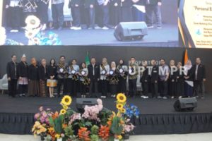 Read more about the article Jakarta (UNAS) – Sebanyak 411 mahasiswa Fakultas Ekonomi dan Bisnis Universitas Nasional (FEB UNAS) resmi dinyatakan lulus pada agenda yudisium program Pascasarjana dan Sarjana periode Semester Ganjil T.A. 2024/2025. Acara ini digelar di Gedung Auditorium, Sabtu, (26/4/2025).