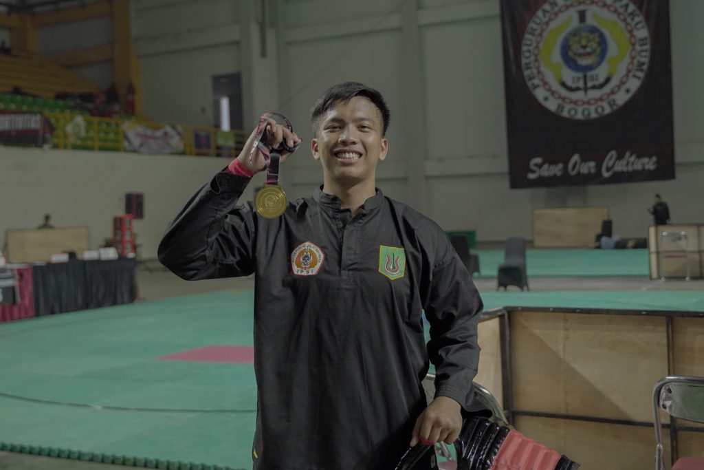 Kembali Torehkan Prestasi Pencak Silat, Abdul Hakim Raih Medali Emas di Tingkat Internasional