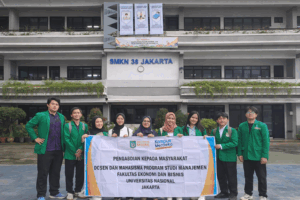 Read more about the article PKM Dosen dan Mahasiswa Serta Promosi Prodi Manajemen di SMKN 38 Jakarta